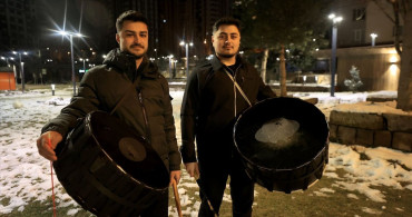 Kayseri'de Gençler Manilerle Sahur Geleneğini Yaşatıyor