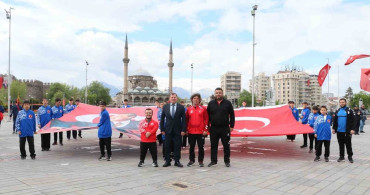 Kayseri'de Gençlik Haftası'nın 107. Yılı Coşkuyla Kutlandı