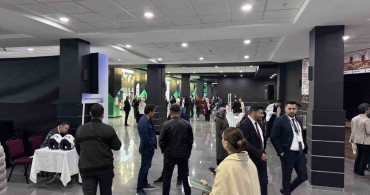Kayseri'de İş Arayanlar ve İşverenler Buluştu