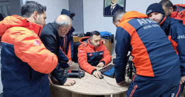 Kayseri'de Kayıp 16 Yaşındaki İlknur Çiçek İçin Arama Çalışmaları Başlatıldı