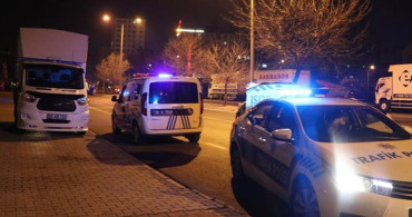 Kayseri'de Kısıtlama Saatlerinde Polisle Kamyonet Arasında Kovalamaca!