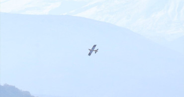 Kayseri'de Klasik Araç ve Model Uçak Gösterisi