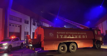 Kayseri'de Mobilya Atölyesinde Yangın Çıktı