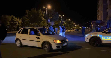 Kayseri'de otomobille motosiklet çarpıştı: 1'i ağır 2 yaralı