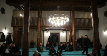 Kayseri'de Tarihi Tasmakıran Cami İbadete Açıldı