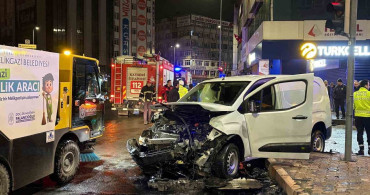 Kayseri'de Trafik Kazası: 2 Yaralı