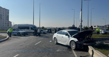 Kayseri'de Trafik Kazası: 5 Yaralı