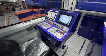 Kayseri'de Türkiye'nin İlk Bataryalı Manevra Lokomotifi Tanıtıldı