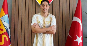 Kayserispor, Talha Sarıarslan ile 3 yıllık sözleşme imzaladı