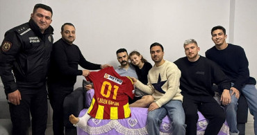 Kayserisporlu Futbolculardan Özel Harekat Polislerine Destek Ziyareti