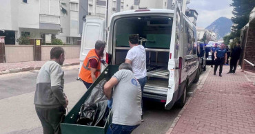 Kazakistan Uyruklu Kadın Antalya'da Ölü Bulundu