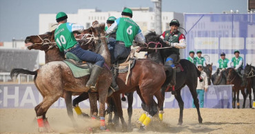 Kazakistan'da Uluslararası Kökpar Turnuvası Düzenlendi