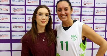 Kazanan Kalpler: Banu Toker ve Genç Basketbolcular