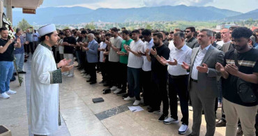 KBÜ'de Hayatını Kaybeden Öğrenciler İçin Gıyabi Cenaze Namazı Düzenlendi