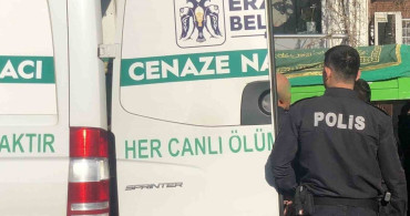 Kemah'ta Aile Faciasında Hayatını Kaybedenlerin Cenazesi