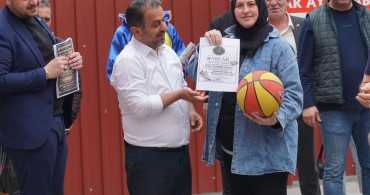 Kemeraltı'nda Gram Altın Ödüllü Basketbol Yarışması Düzenlendi