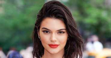Kendall Jenner Dişlerine Bakın Ne Taktırdı!