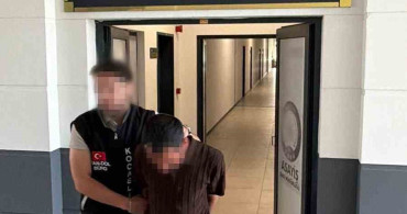 Kendini polis olarak tanıtan dolandırıcı yolcu otobüsünde yakalandı