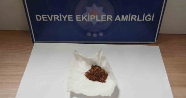 Keşan'da polisin durdurduğu 5 şüpheliden uyuşturucu madde ele geçirildi