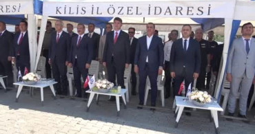 Kilis'te 15 Temmuz Parkı açıldı, fidanlar toprakla buluşturuldu