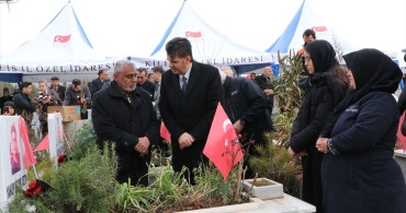 Kilis'te Depremde Hayatını Kaybedenler Anıldı