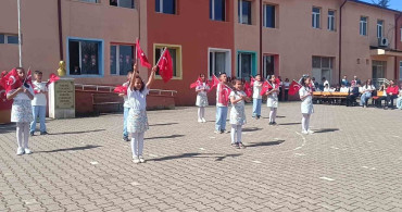 Kınık Köyü'nde 23 Nisan Coşkusu