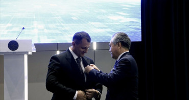 Kırgızistan Dışişleri Bakanlığı'ndan Anadolu Ajansı'na Ödül