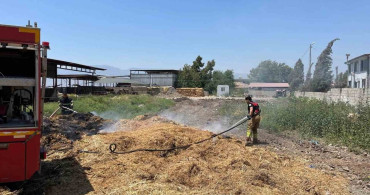 Kırıkhan'da samanlık yangını itfaiye ekipleri tarafından söndürüldü