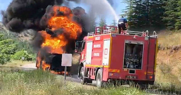 Kırıkkale'de akaryakıt tankerinde yangın: Ormanlık alana sıçramadan söndürüldü