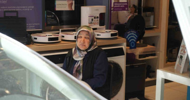 Kırıkkale'de Fren Yerine Gaza Basınca Kaza: İş Yerine Daldı