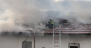 Kırıkkale'de Müstakil Evde Yangın: Bir Kişi Ağır Yaralandı