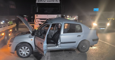 Kırıkkale'de Tır ve Otomobil Çarpıştı, 6 Yaralı
