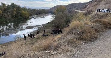 Kırıkkale'de Uçuruma Devrilen Traktörün Sürücüsü Hayatını Kaybetti
