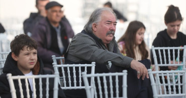 Kırklareli Belediyesi Fen Bilimleri Kadın Basketbol Takımı Taraftarları Maçı Dev Ekrandan İzledi