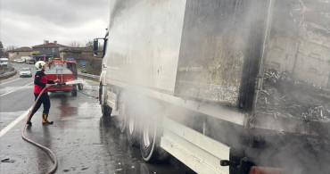 Kırklareli'nde Hamsi Yüklü Tırda Yangın