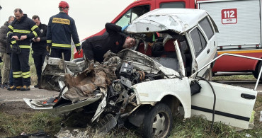 Kırklareli'nde Kamyon-Otomobil Kazası: 1 Ölü, 1 Yaralı