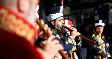 Kırklareli'nde Miraç Kandili Kutlaması: Mehter Gösterisi ve Kandil Simidi İkramı