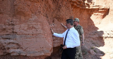 Kırmızı periler diyarı ziyaretçilerini bekliyor