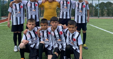 Kırsal Okulun Başarısı: Şehdavutlar İlkokulu Futbol Turnuvasında Finale Koşuyor