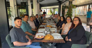 Kırşehir il genel meclis başkanı avşaroğlu, basınla yol yapım çalışmalarını paylaştı