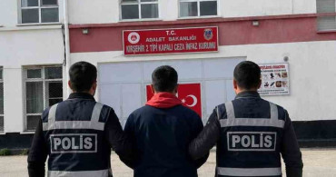 Kırşehir'de 10 Dosyadan Aranan Şahıs Yakalandı