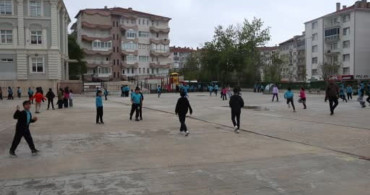 Kırşehir'de Anaokulu Öğrencileri Çevre Bilinci Ediniyor
