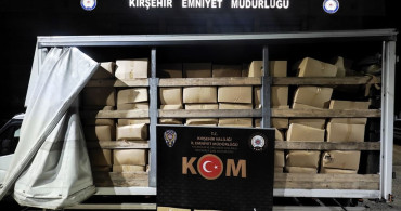 Kırşehir'de Kamyon Kasa Tütün Operasyonu