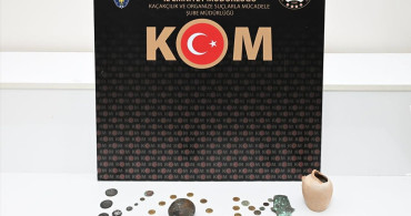 Kırşehir'de Tarihi Eser Operasyonu: 35 Sikke ve 3 Obje Ele Geçirildi