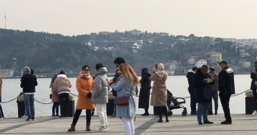 Kısıtlamalara Rağmen Ortaköy'de Dikkat Çeken Kalabalık!