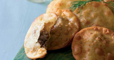 Kıymalı Puf Börek  Nasıl Yapılır? Kıymalı Puf Börek Tarifi 