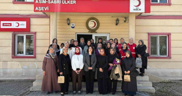 Kızılay'dan Anneler Günü'ne Özel Anlamlı Etkinlik