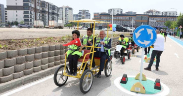 Kızılcıklı Mahallesi'nde Trafik Eğitim Sokağı Açıldı