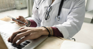 Klinik destek elemanı nedir, ne iş yapar? 2024 klinik destek elemanı maaşı ne kadar?