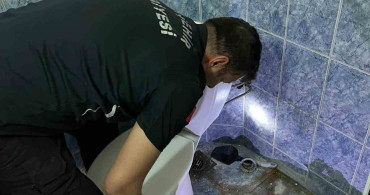 Klozetteki Yavru Kedi İtfaiye Tarafından Kurtarıldı